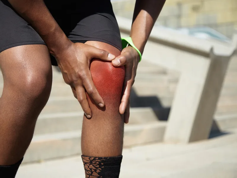 Big Spirit Chiropractic treating knee pain in Spirit Lake
