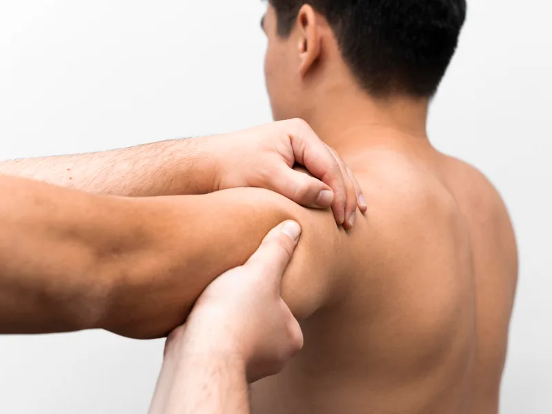How Big Spirit Chiropractic treats rotator cuff injury in Spirit Lake